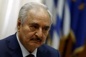 Nguyên soái Libya Khalifa Haftar tham gia cuộc họp tại Hy Lạp, ngày 17-1. 