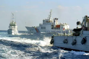 Một pha đối đầu giữa cảnh sát biển Nhật và tàu Trung Quốc gần quần đảo Senkaku/Điếu Ngư.