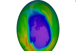  Lỗ thủng tầng ozone đang bao phủ hầu hết Nam Cực 