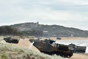 Lữ đoàn Đổ bộ Triển khai nhanh của Nhật thực hành đổ bộ bãi biển trong cuộc tập trận Talisman Sabre tại Úc năm 2019. 