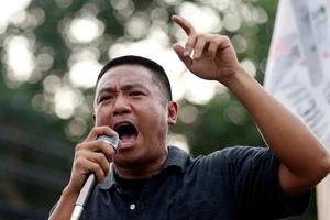 Anh Jatupat “Pai” Boonpattararaksa - một thủ lĩnh của phong trào biểu tình sinh viên ở Thái Lan. Ảnh: REUTERS