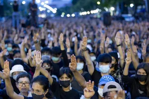 Biểu tình ở thủ đô Bangkok, Thái Lan. Ảnh: AP