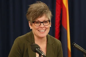 Bà Katie Hobbs, Chánh Thư ký tiểu bang Arizona. Ảnh: AZCENTRAL