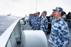 Hải quân Trung Quốc trong một cuộc tập trận ở Biển Đông năm 2017.