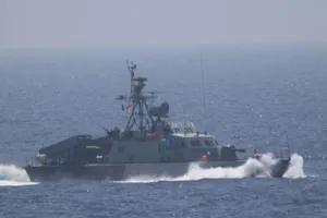 Tàu chiến Iran làm nhiệm vụ ở ngoài khơi bờ biển của nước này.