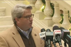 Ông Gabriel Sterling phát biểu trước báo giới hôm 1-12. Ảnh: 11ALIVE