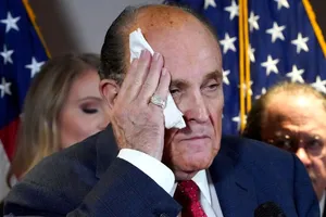 Luật sư Rudy Giuliani trong một cuộc họp báo ở Nhà Trắng ngày 19-11. Ảnh: REUTERS