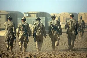 Một nhóm lính Mỹ tại căn cứ Trại Dwyer (Afghanistan). Ảnh: REUTERS