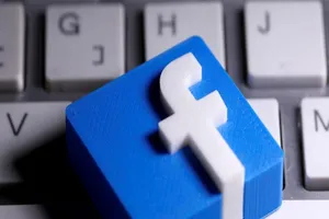 Facebook tuyên bố sẽ khóa tài khoản của Tổng thống Donald Trump thêm ít nhất hai tuần nữa.