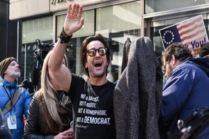 Người phát động phong trào WalkAway ủng hộ ông Trump Brandon Straka. Ảnh: GETTY IMAGES