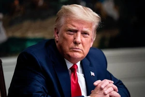 Ông Trump đăng video sau khi có quyết định bị luận tội