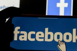 Logo nền tảng mạng xã hội trực tuyến Facebook.