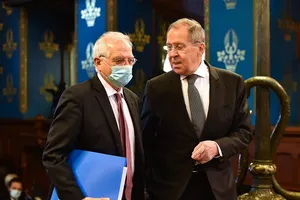 Đại diện cấp cao về Chính sách đối ngoại và An ninh EU Josep Borrell gặp Ngoại trưởng Nga Sergei Lavrov hôm 5-2. Ảnh: EC.EUROPA.EU