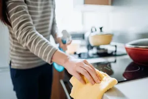 Phán quyến của tòa án quận Phòng Sơn là dựa trên luật hôn nhân mới của Trung Quốc, có hiệu lực từ ngày 1-1 năm nay.