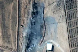 Hình ảnh cơ sở dân quân gần biên giới Syria-Iraq sau khi bị tấn công.