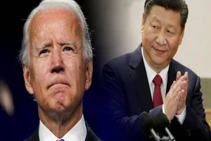 Tổng thống Mỹ Joe Biden (trái) và Chủ tịch Trung Quốc Tập Cận Bình (phải). Ảnh: CNN