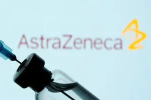 Vaccine ngừa COVID-19 của hãng AstraZeneca. Ảnh: REUTERS