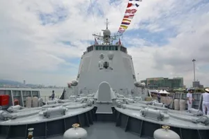 Mỹ-Nhật vừa hội đàm, Trung Quốc đưa 3 tàu đến gần Kyushu