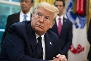 Cựu Tổng thống Donald Trump trong một phiên làm việc ở Nhà Trắng hồi tháng 8-2019. Ảnh: REUTERS