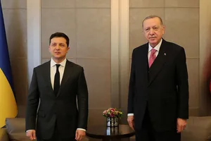 Tổng thống Ukraine Volodymyr Zelenskiy (trái) gặp Tổng thống Thổ Nhĩ Kỳ Tayyip Erdogan (phải) hôm 10-4 tại TP Istanbul (Thổ Nhĩ Kỳ). Ảnh: ANADOLU