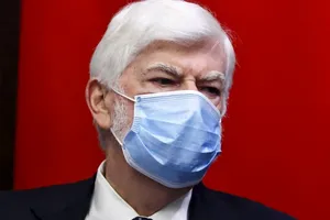 Cựu Thượng nghị sĩ Mỹ Chris Dodd. Ảnh: REUTERS