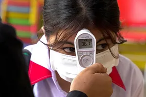 Dịch nặng, Campuchia biến nhà hàng thành bệnh viện dã chiến