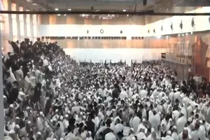 Vụ sập khán đài tại một giáo đường Do Thái ở Israel đã khiến 2 người chết và hàng trăm người bị thương.