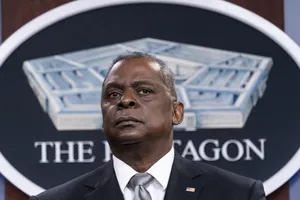 Bộ trưởng Quốc phòng Mỹ Lloyd Austin trong một phiên làm việc ở Lầu Năm Góc hồi tháng 2. Ảnh: REUTERS