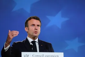 Tổng thống Pháp Emmanuel Macron cho rằng Các biện pháp trừng phạt Nga không còn hiệu quả.