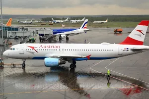 Ảnh minh họa - Một chiếc máy bay của hãng hàng không Austrian Airlines đậu tại sân bay Domodedovo (Moscow, Nga). Ảnh: AIRPLANE PICTURES