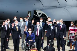 Trung Quốc chỉ trích nặng lời vụ 3 thượng nghị sĩ Mỹ đến Đài Loan