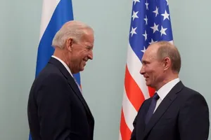 Tổng thống Mỹ Joe Biden (trái) và người đồng cấp Nga Vladimir Putin (phải) sẽ tổ chức hai cuộc họp báo riêng sau hội nghị thượng đỉnh tại Geneva vào ngày 16-6.