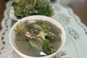 Cá kình rào nấu khế chua mùa nóng 