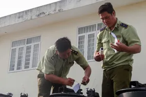 Hậu Giang: Tạm giữ 6.000 lít xăng nghi nhập lậu