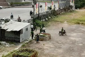 Sóc Trăng: Một thi thể đang phân hủy ở bến xe cũ