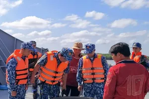 Cảnh sát biển 4 bắt tàu chở 100.000 lít dầu lậu