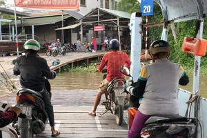 Cần Thơ: Một số bến đò ngang đã hoạt động lại