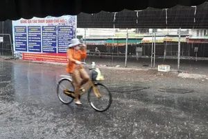 Cần Thơ bất ngờ đón cơn mưa đầu tiên từ sau tết Nguyên đán