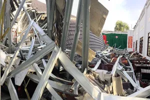 Công an yêu cầu báo cáo việc khắc phục vụ sập mái hội trường