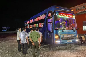 Hành trình người khách về từ Campuchia làm bến xe bị phong tỏa