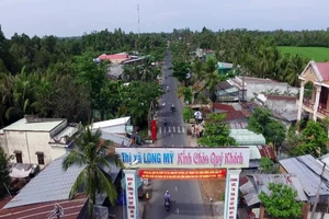 Hậu Giang kỷ luật nhiều cán bộ khai lý lịch không trung thực