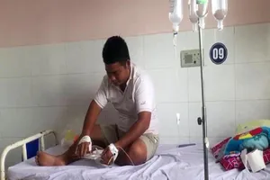 Bị án uống thuốc tự tử đã được đưa đi chấp hành án