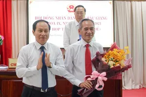 Ông Lữ Văn Hùng thôi làm đại biểu HĐND tỉnh Hậu Giang