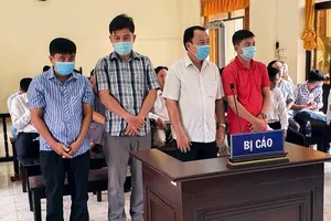  4 cán bộ huyện hầu tòa vì gây thất thoát tiền Nhà nước