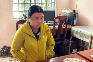 Bắt kẻ dùng vé số giả đi đổi thưởng 