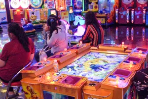 40 người đánh bạc trong một trung tâm thương mại ở Rạch Giá