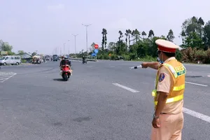 Cần Thơ lập 3 chốt tạm cấm mô tô vào tuyến Lộ Tẻ - Rạch Sỏi