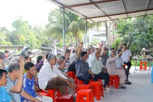 100% cử tri nơi ông Đồng Văn Thanh cư trú thống nhất ông ứng cử đại biểu HĐND tỉnh. Ảnh: PT