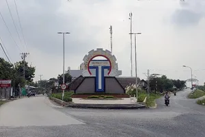 Chủ tịch Hậu Giang yêu cầu xử lý cán bộ sai phạm ở huyện Châu Thành