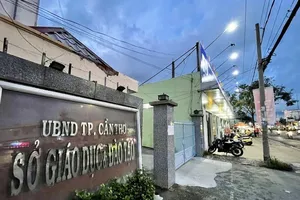 2 lãnh đạo Sở GD&ĐT Cần Thơ xin nghỉ, chỉ 1 người được chấp thuận